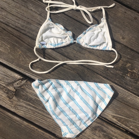 SOLD- True Vintage 1970’s baby blue & white bikini - Picture 2 of 6